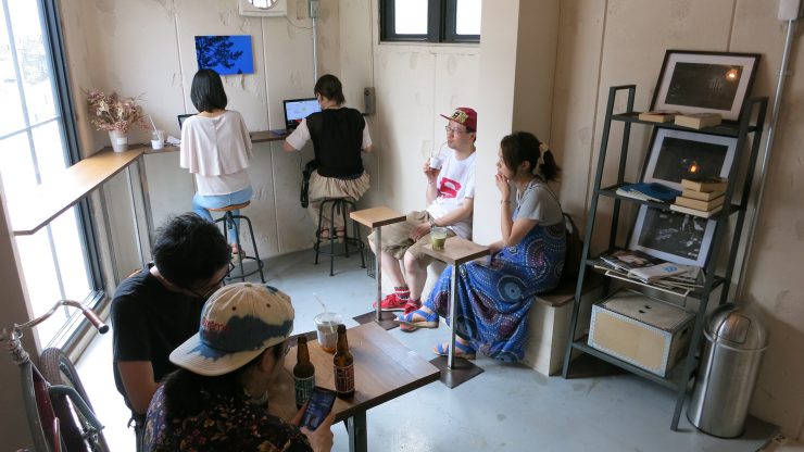 counterpart coffee gallery tokyo japan glitch coffee roasters art photography cafe sprudge