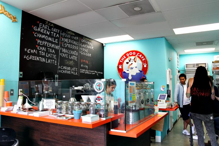 the dog cafe los angeles silver lake california hounds and grounds coffee company dogs drink coffee cafe sprudge