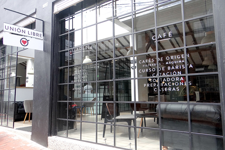 sprudge-amorperfecto-karenattman-amor_perfecto_exterior_karen_attman_01 (resized)