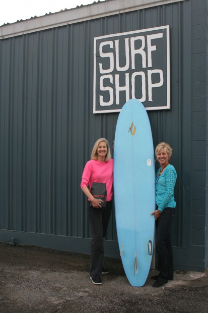 Helen & Brooke Surfs up