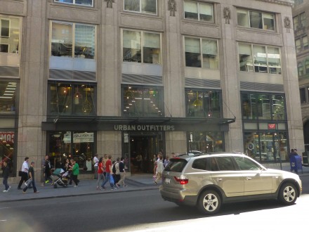 Urban Outfitters 5th Ave-1000719