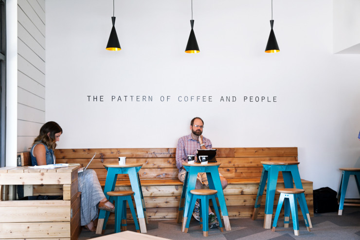 Houndstooth Dallas-Pattern of Coffee
