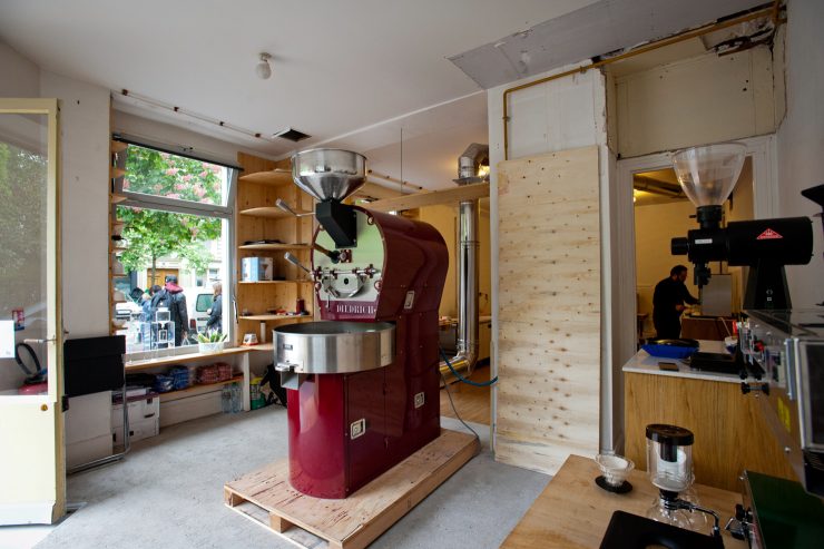 the beans on fire coffee roasting collaborative kb cafe paris sprudge