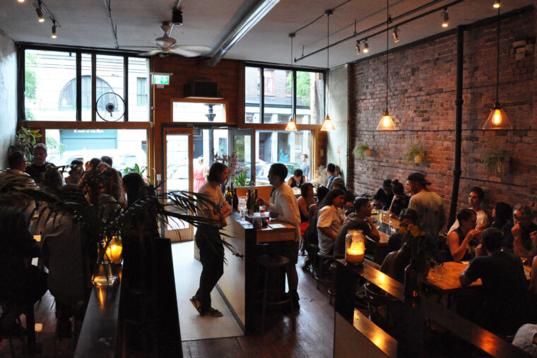 juicebar vancouver interior peter devooght 01