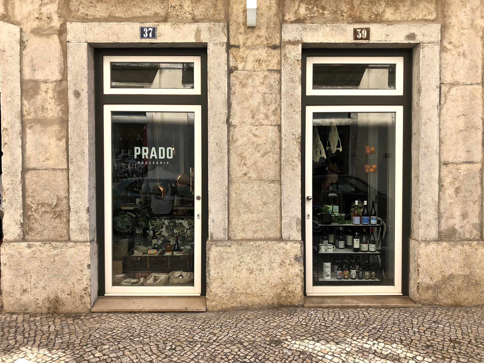 lisbon city guide prado mercearia edouard thorens 04