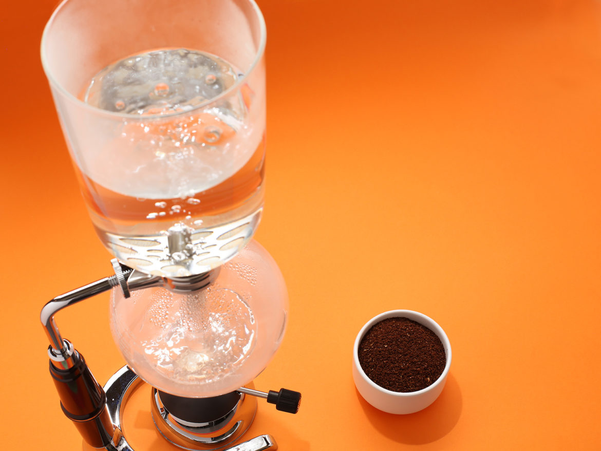 How To Brew With A Siphon Coffee Maker Sprudge Coffee