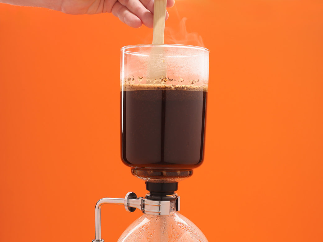 How to use a Siphon Coffee Maker » CoffeeGeek