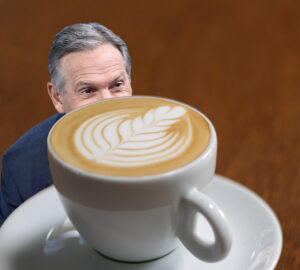 howard schultz latte
