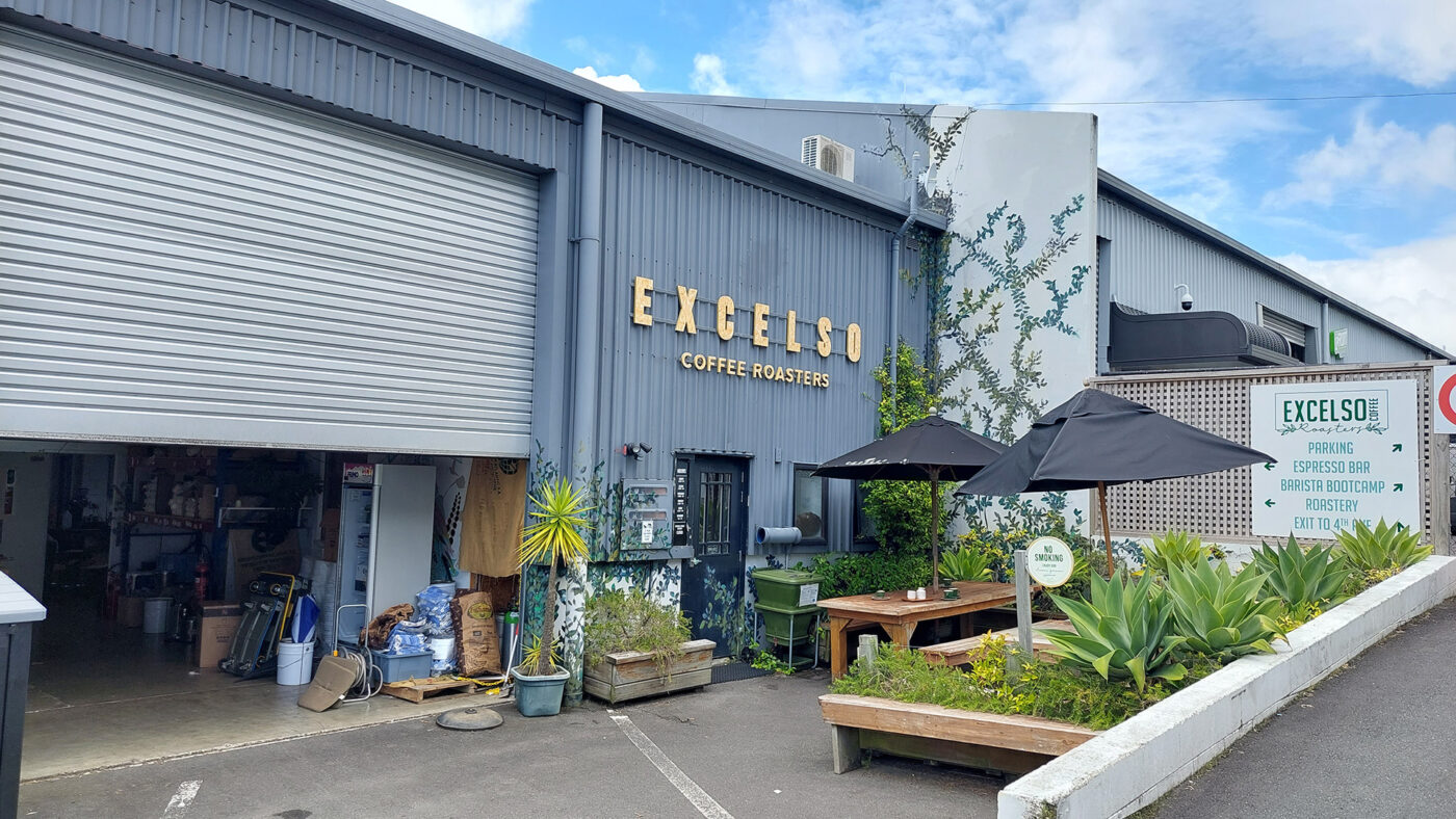 tauranga excelso coffee roasters exterior2 anthony bull 02