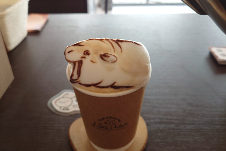 moo deng latte