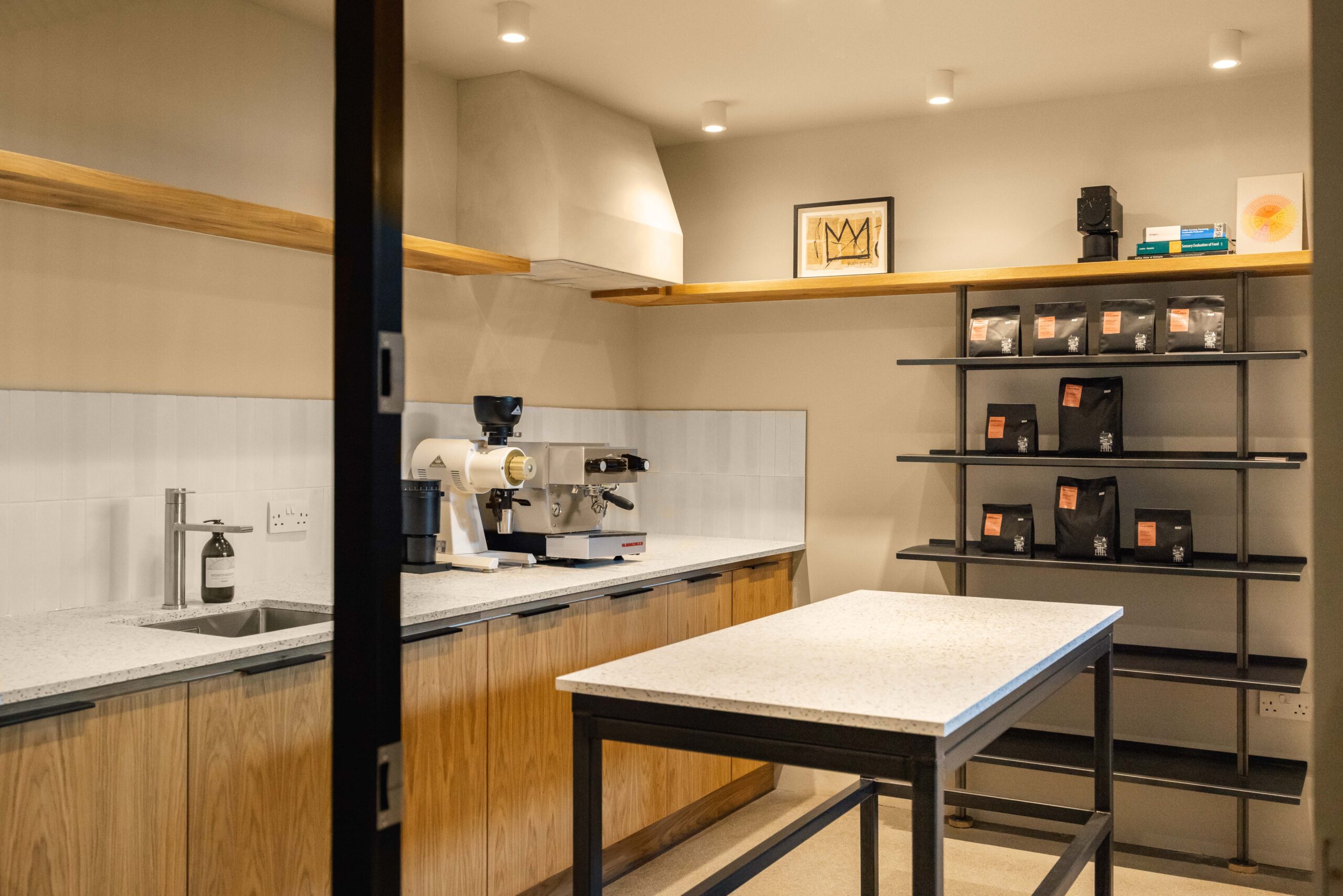 origin coffee sda entry cafe roasting 01