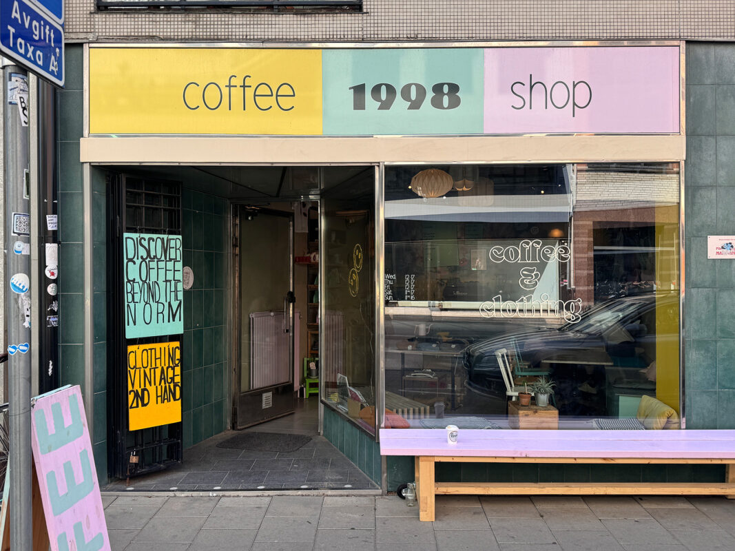 1998 Sprudge Malmo Coffee paintings by Benjamin Sand3