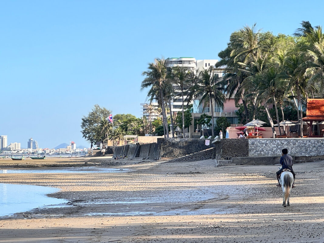 article shot hua hin photos benjamin sand3