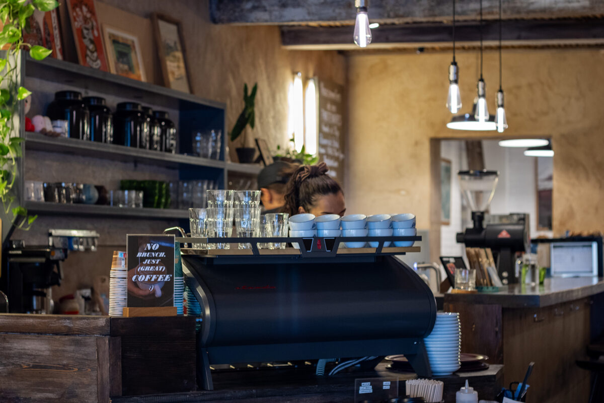 bordeauxguide cafepiha interior vinkawoldarsky