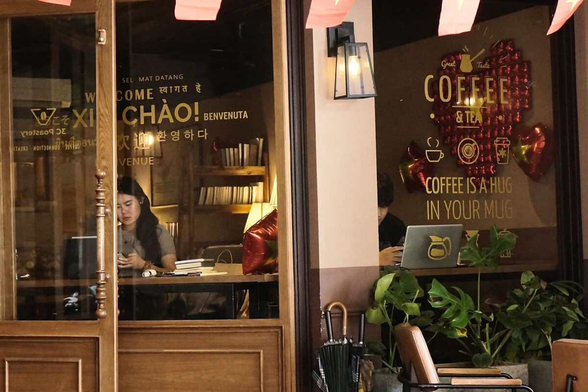 hanoi smoking rooms 3c the outside of the smoking room comes from entity 1