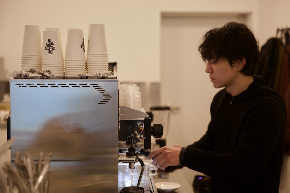 camouflage barista holden jannusch