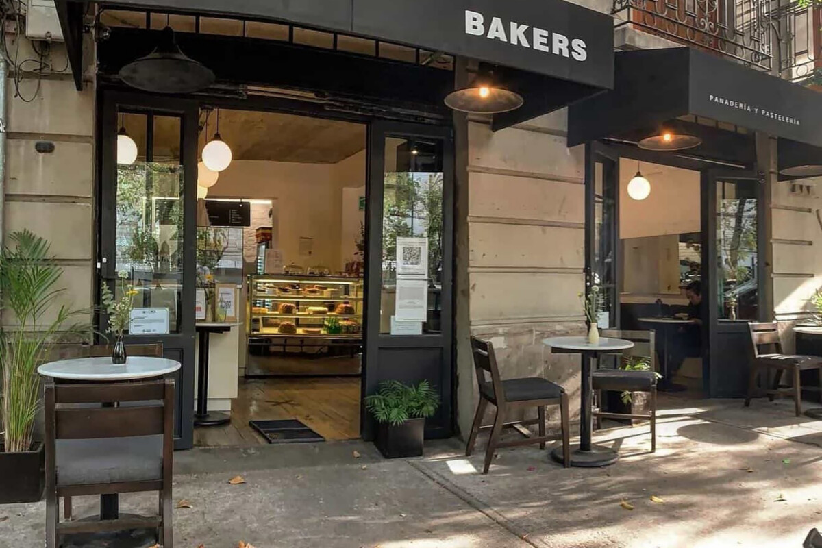Mexico-City-Condesa-Guide---bakers_storefront
