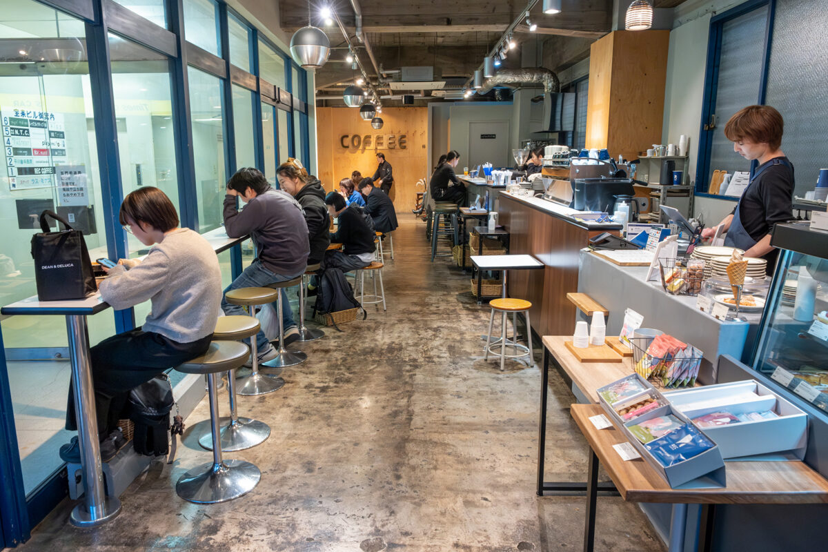 fukuoka city rec coffee yakuin station interior michael joseph 03
