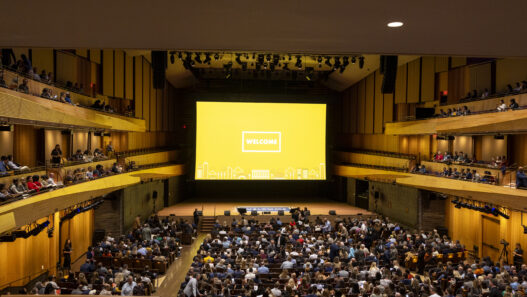 100526 welcome 133